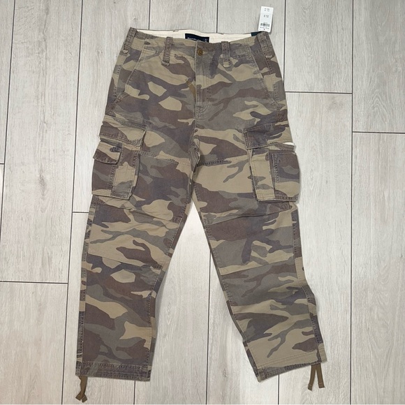 Abercrombie & Fitch Cargo Pant - Picture 1 of 4